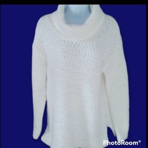 Kenneth Cole White Sweater Size S